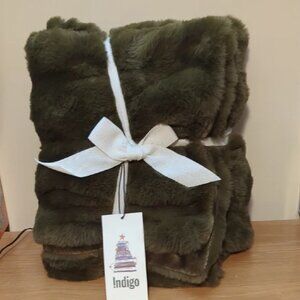 Indigo Olive Plush Throw Brand New